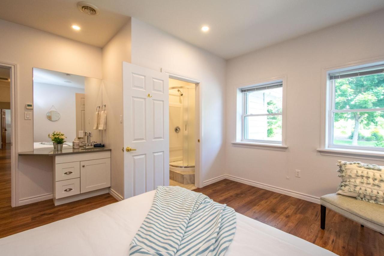 Ocean Bay View Luxury Guesthouse Musquodoboit Harbour Exterior photo