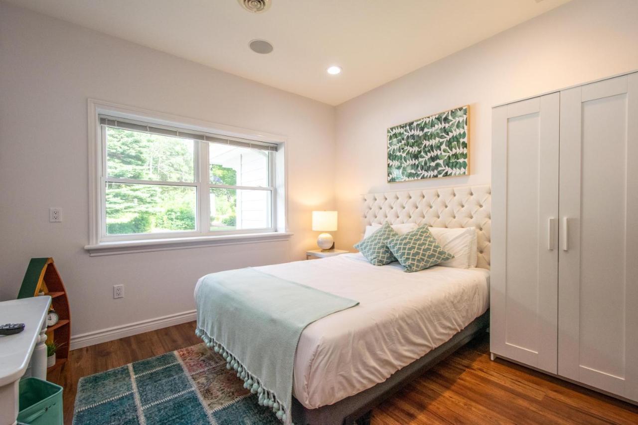 Ocean Bay View Luxury Guesthouse Musquodoboit Harbour Exterior photo