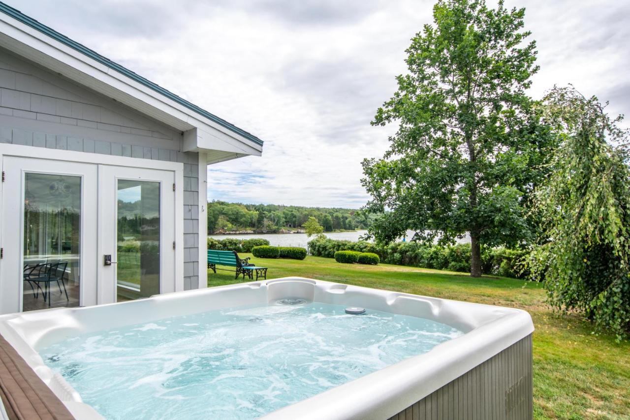 Ocean Bay View Luxury Guesthouse Musquodoboit Harbour Exterior photo