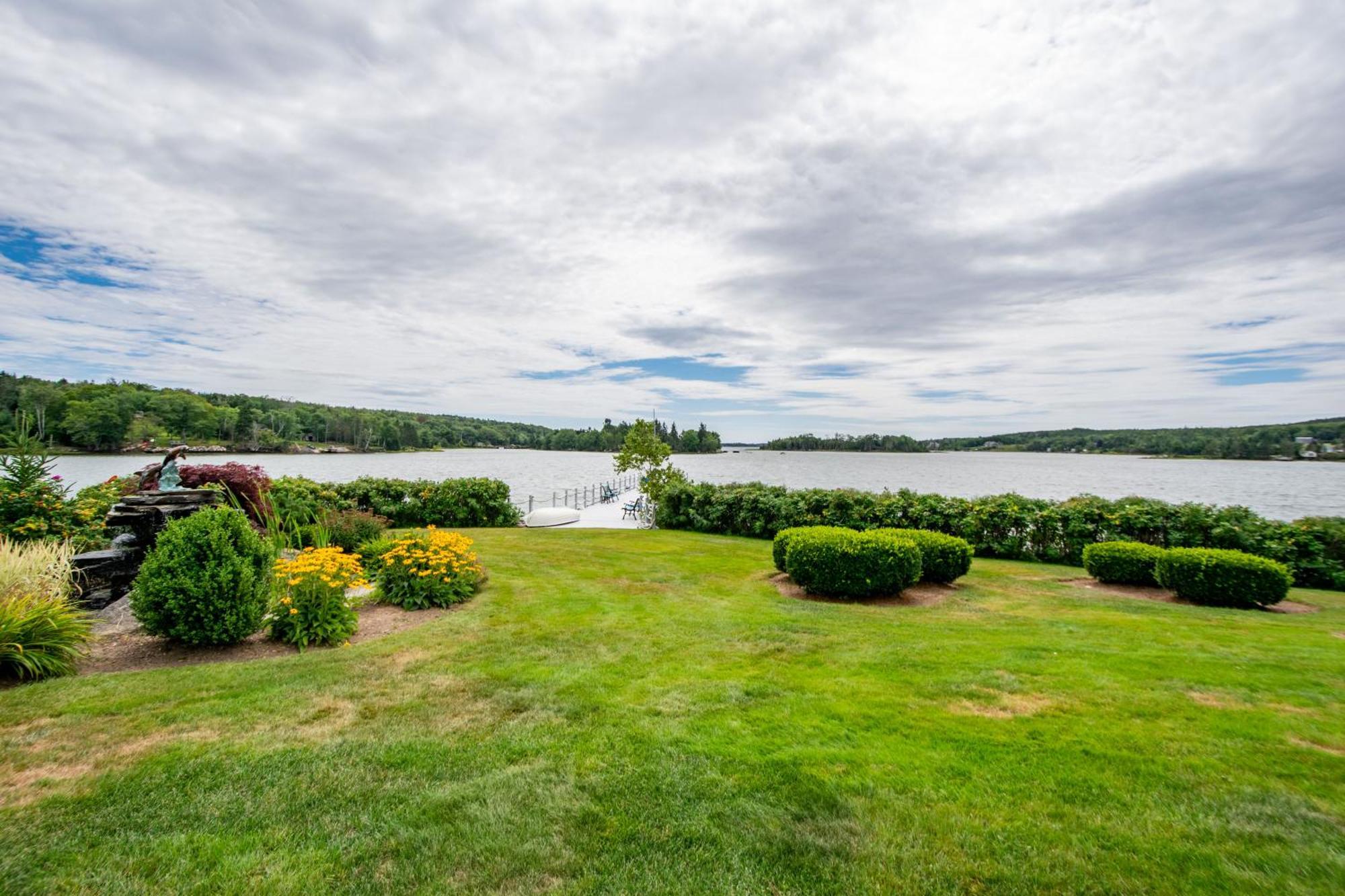 Ocean Bay View Luxury Guesthouse Musquodoboit Harbour Exterior photo